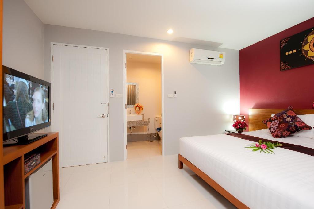 Rama Kata Beach Hotel Kültér fotó